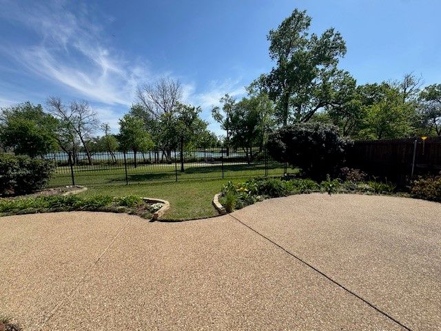 9332 Wood Duck Drive, Fort Worth, TX 76118