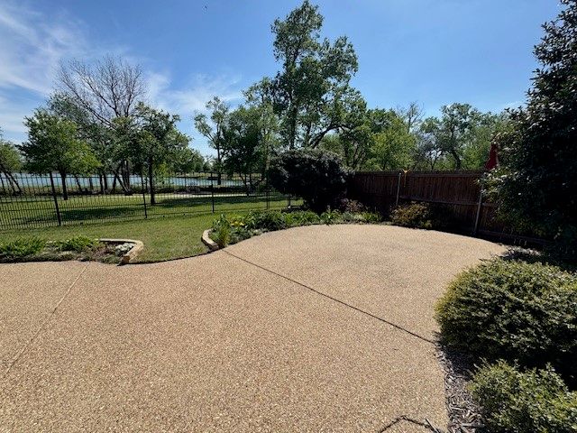 9332 Wood Duck Drive, Fort Worth, TX 76118