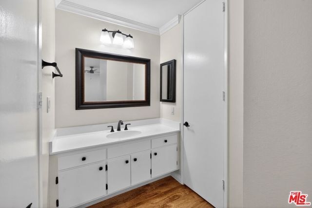 5900 Canterbury Drive B217, Culver City, CA 90230