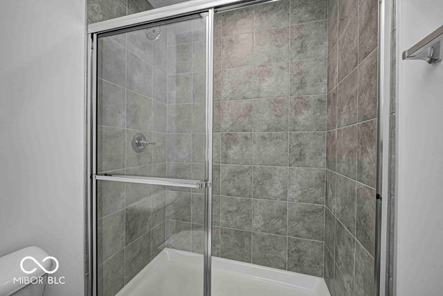 2033 Black Oak Drive, Shelbyville, IN 46176