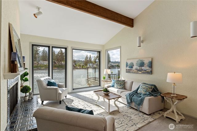 4610 Marine View Place, Bremerton, WA 98312