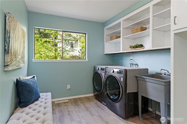 4610 Marine View Place, Bremerton, WA 98312