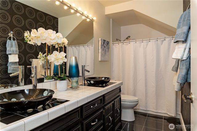 4610 Marine View Place, Bremerton, WA 98312