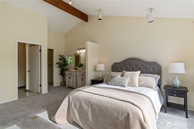 4610 Marine View Place, Bremerton, WA 98312