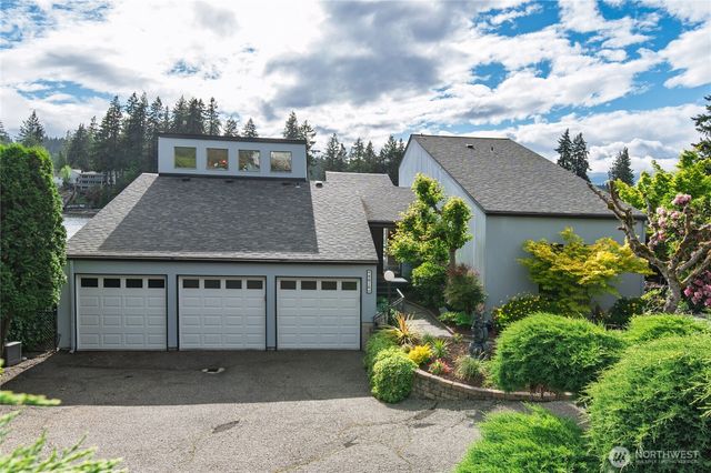 4610 Marine View Place, Bremerton, WA 98312