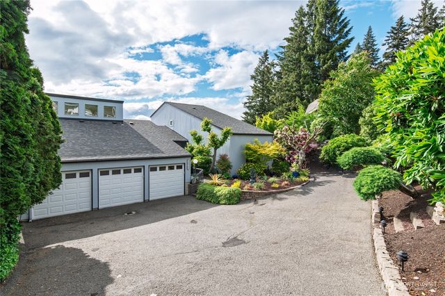 4610 Marine View Place, Bremerton, WA 98312