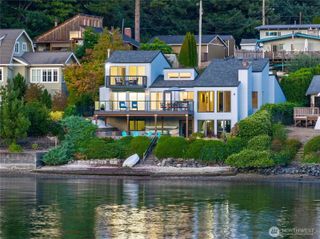 4610 Marine View Place, Bremerton, WA 98312