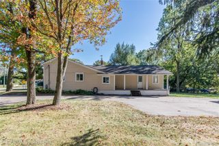 590 Bogie Lake Road, White Lake Charter Township, MI 48383