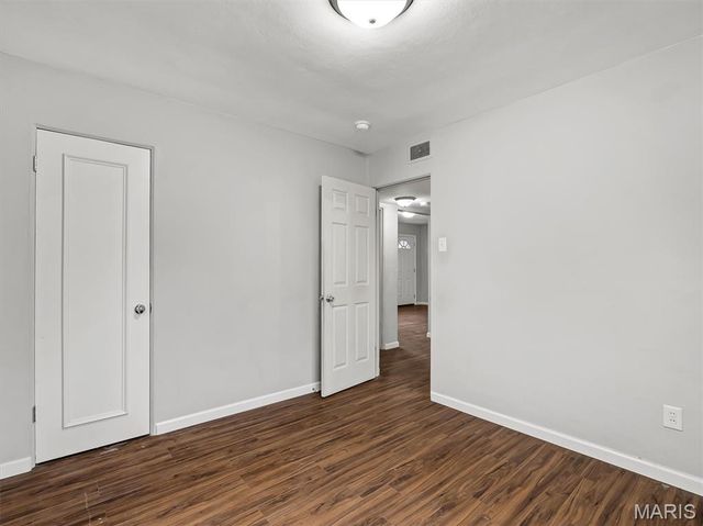 212 Lindy Boulevard, Ballwin, MO 63021