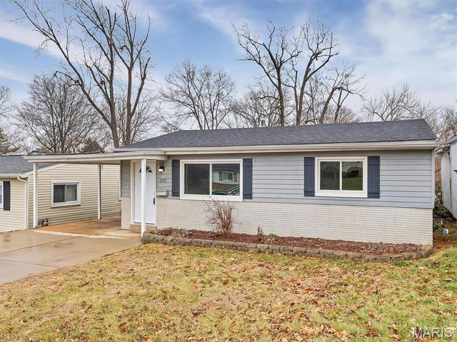 212 Lindy Boulevard, Ballwin, MO 63021