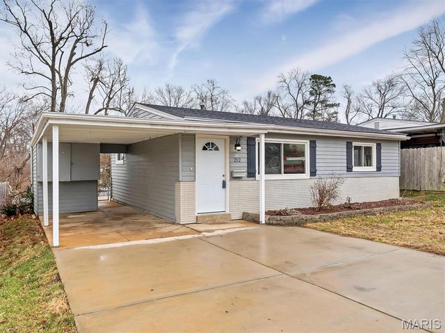 212 Lindy Boulevard, Ballwin, MO 63021