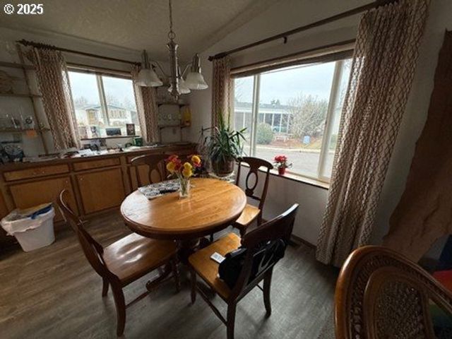 1199 N TERRY St, Eugene, OR 97402