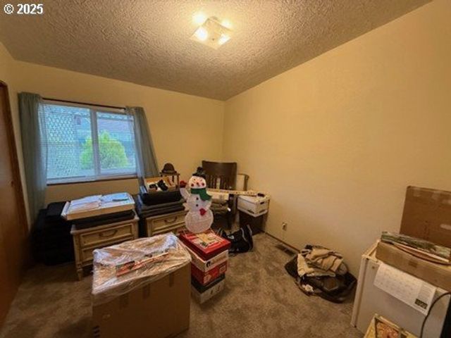 1199 N TERRY St, Eugene, OR 97402