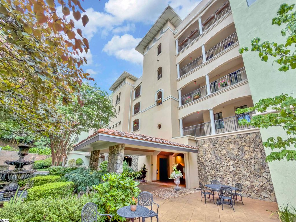 1209 E Washington Street Unit 101, Greenville, SC 29601