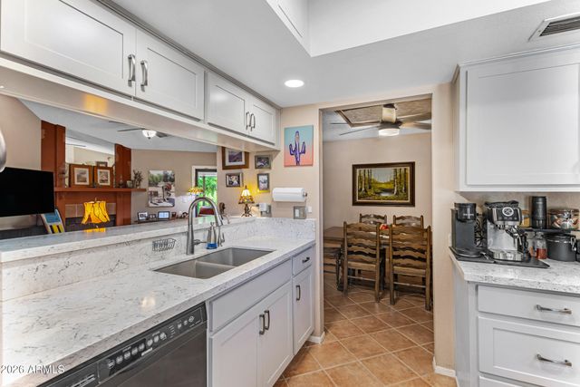 4211 E AHWATUKEE Drive, Phoenix, AZ 85044