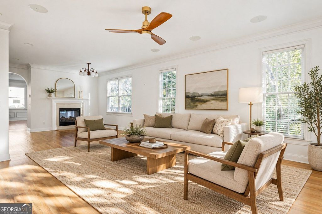 1055 Davis Circle NW R, Atlanta, GA 30318 — photo 4