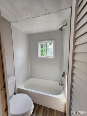 5910 Transit Road 16, Cheektowaga, NY 14043