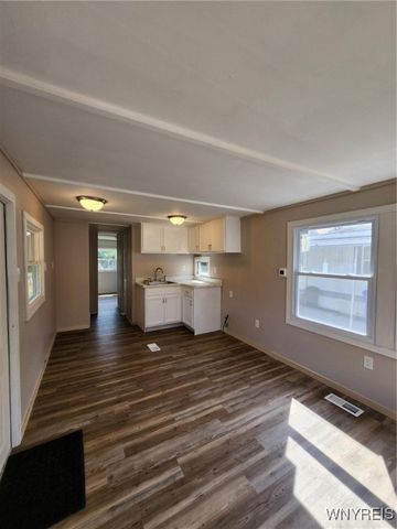 5910 Transit Road 16, Cheektowaga, NY 14043