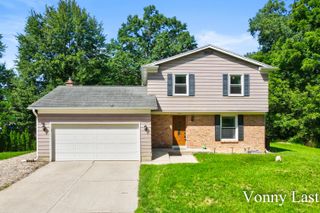 875 Se Argo Avenue Se, Ada Twp, MI 49546