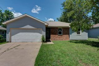 3965 West Young Street, Springfield, MO 65803
