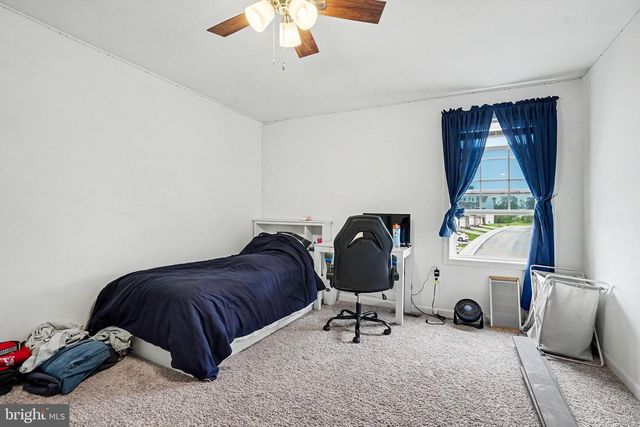 2318 BARTLETT RD, Harrisburg, PA 17110