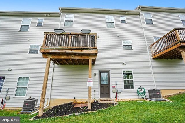 2318 BARTLETT RD, Harrisburg, PA 17110