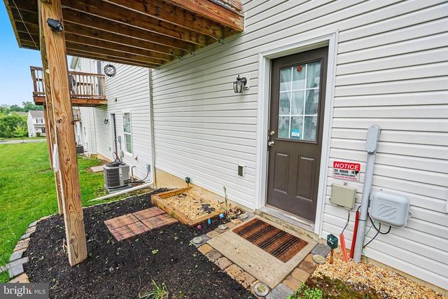 2318 BARTLETT RD, Harrisburg, PA 17110
