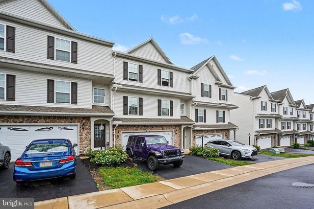 2318 BARTLETT RD, Harrisburg, PA 17110