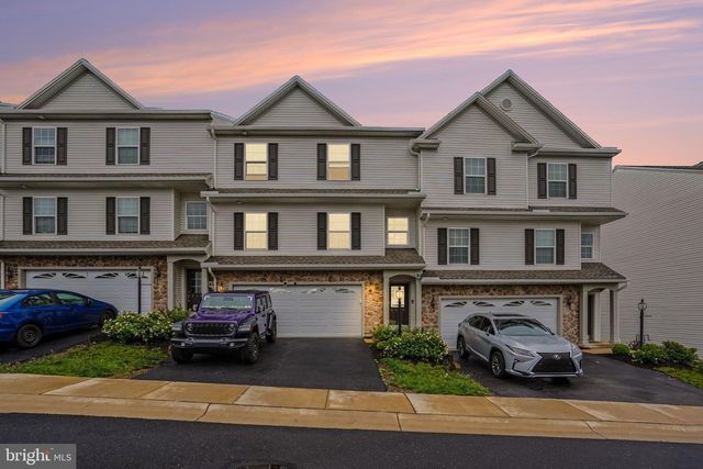2318 BARTLETT RD, Harrisburg, PA 17110