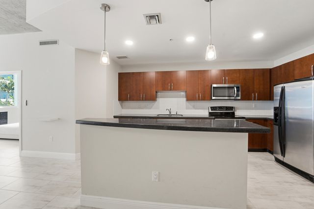 300 S Australian Avenue 919, West Palm Beach, FL 33401
