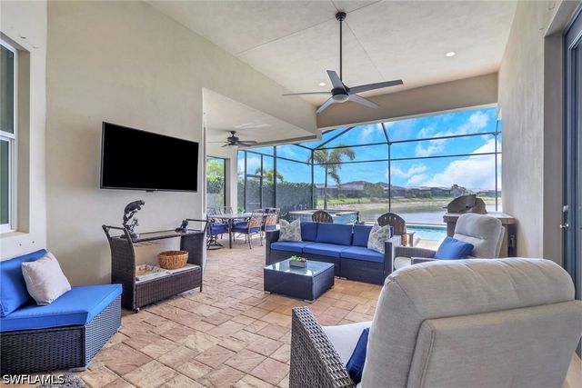 8924 Mustique LN, Naples, FL 34114