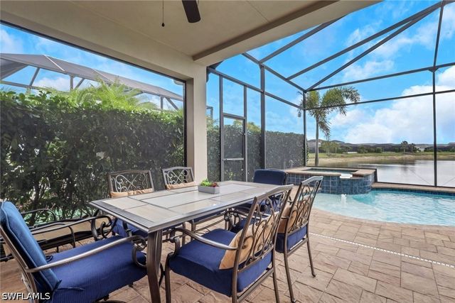 8924 Mustique LN, Naples, FL 34114