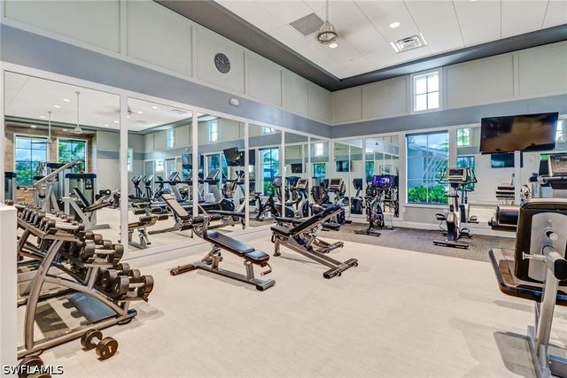 8924 Mustique LN, Naples, FL 34114