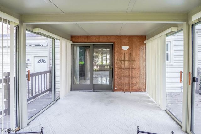 2982 Fair Oaks Drive, Norton, OH 44203