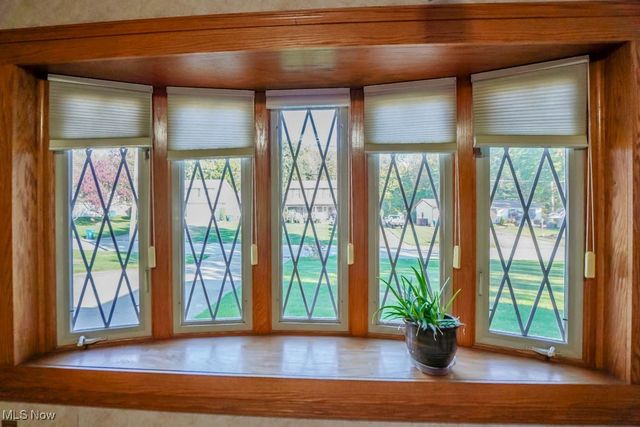 2982 Fair Oaks Drive, Norton, OH 44203