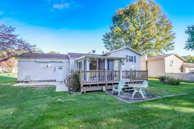 2982 Fair Oaks Drive, Norton, OH 44203