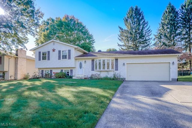 2982 Fair Oaks Drive, Norton, OH 44203