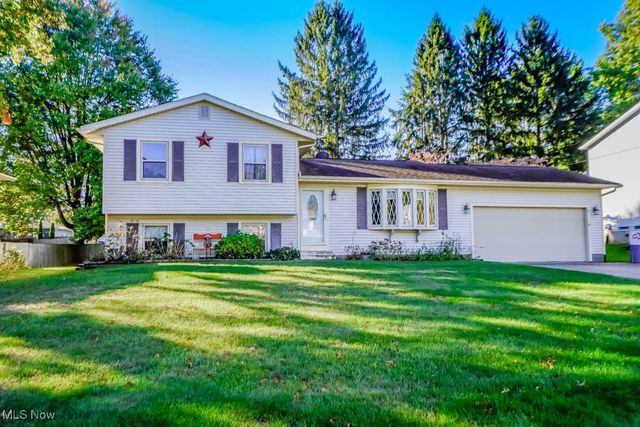 2982 Fair Oaks Drive, Norton, OH 44203