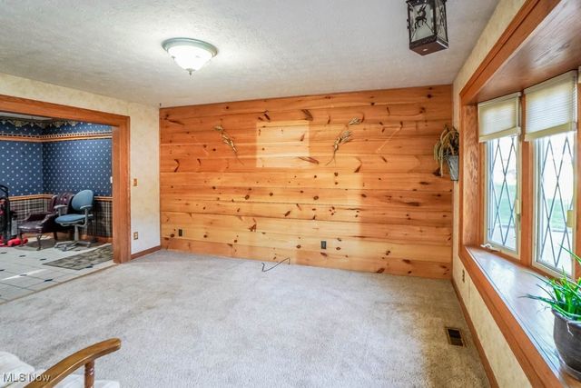 2982 Fair Oaks Drive, Norton, OH 44203