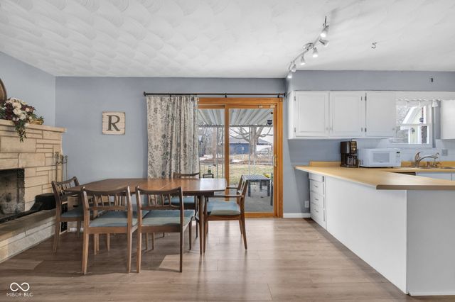 235 Venable Drive, Avon, IN 46123