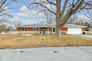 235 Venable Drive, Avon, IN 46123