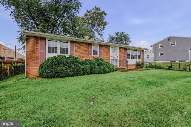 308 BREWSTER DR, Newark, DE 19711