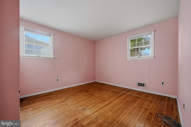 308 BREWSTER DR, Newark, DE 19711