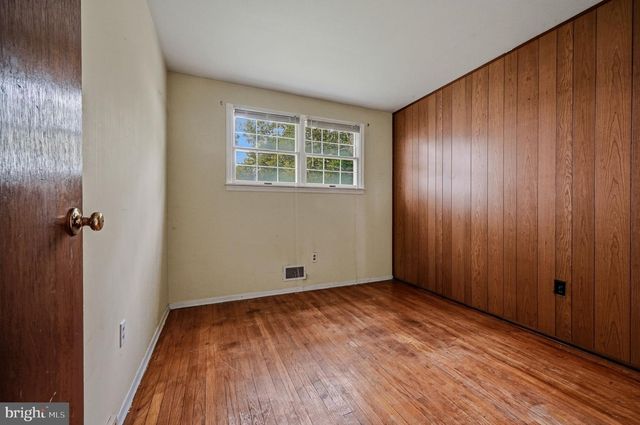 308 BREWSTER DR, Newark, DE 19711