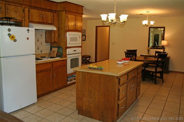 340 S Diamondhead, Burneyville, OK 73430