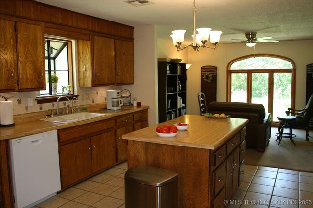 340 S Diamondhead, Burneyville, OK 73430