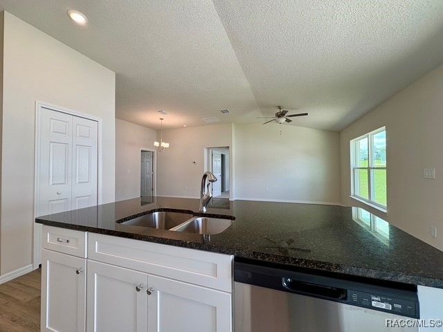 8220 N Wakefield Drive, Citrus Springs, FL 34434