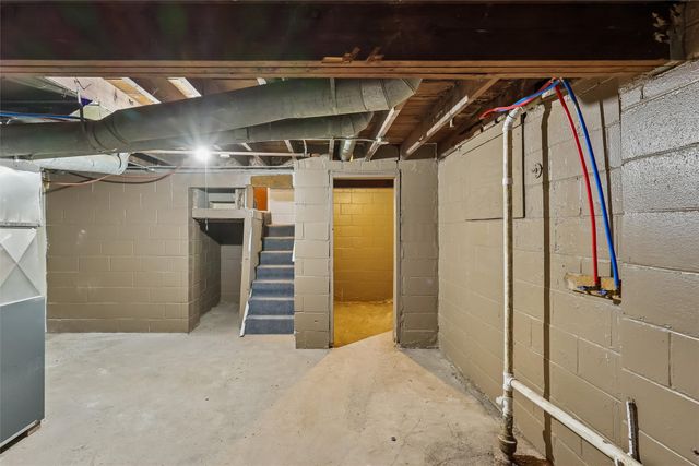 505 Kirkwood Avenue, Des Moines, IA 50315