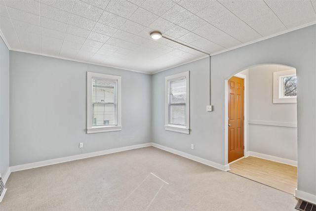 505 Kirkwood Avenue, Des Moines, IA 50315