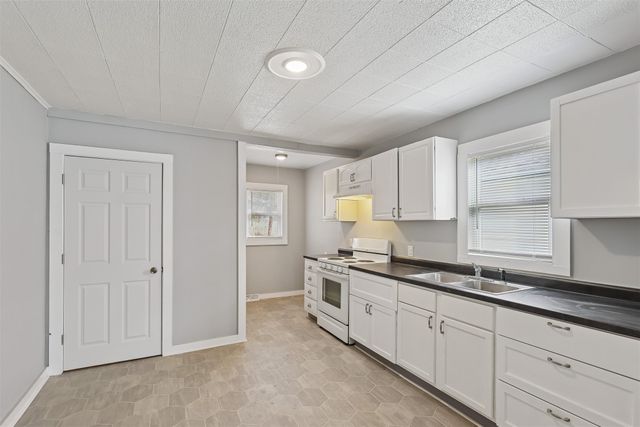 505 Kirkwood Avenue, Des Moines, IA 50315